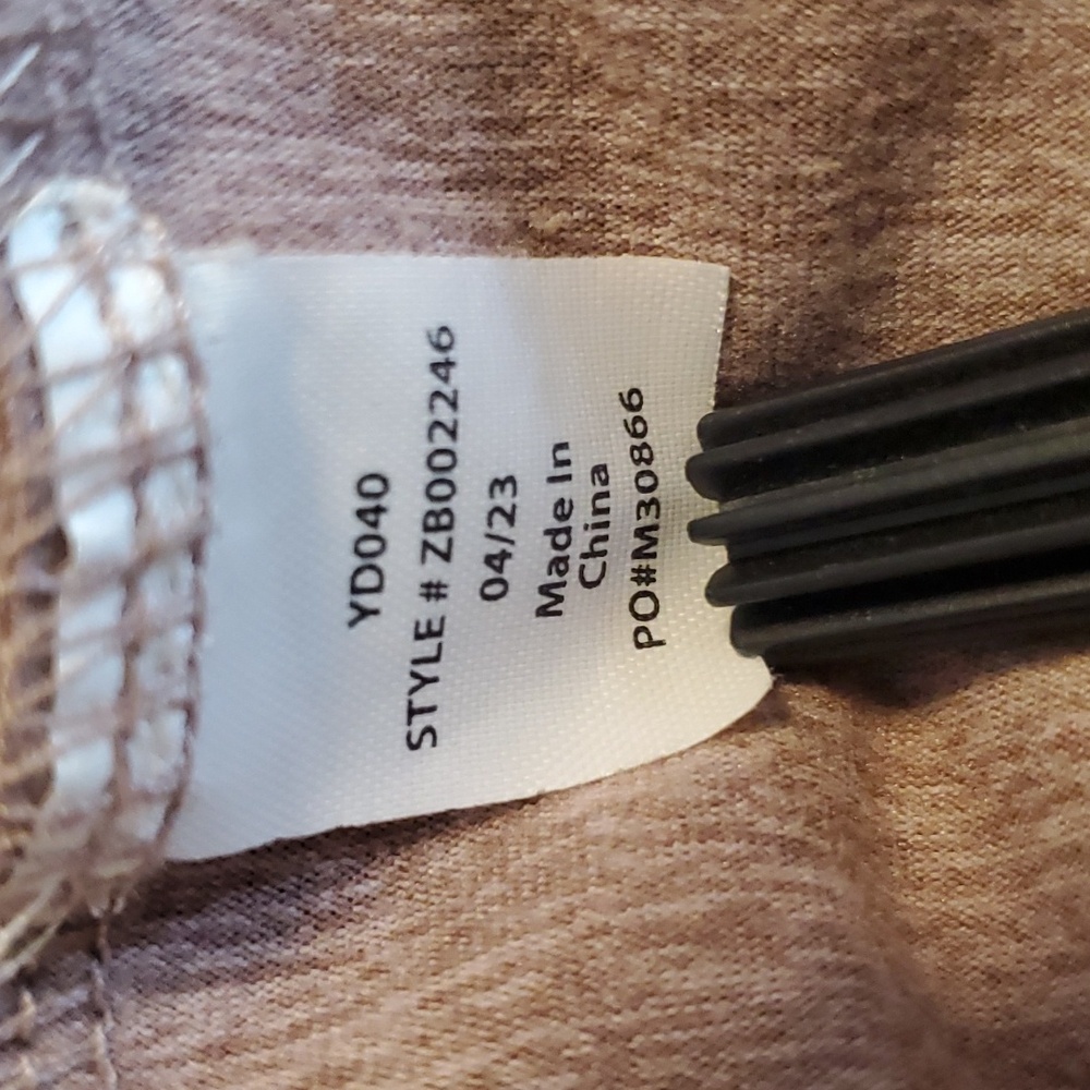 NWT ZOBHA Ruched Front Top - Picture 4 of 11